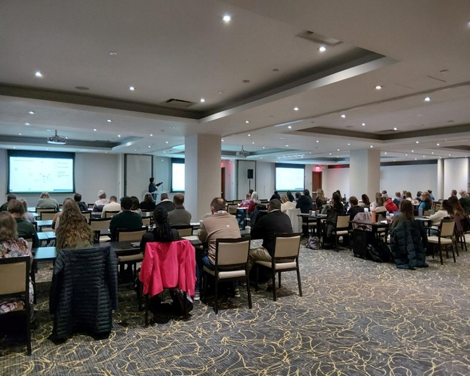 Live Bird Market Working Group participants meet